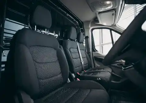 Maxus Deliver 9 – interiör
